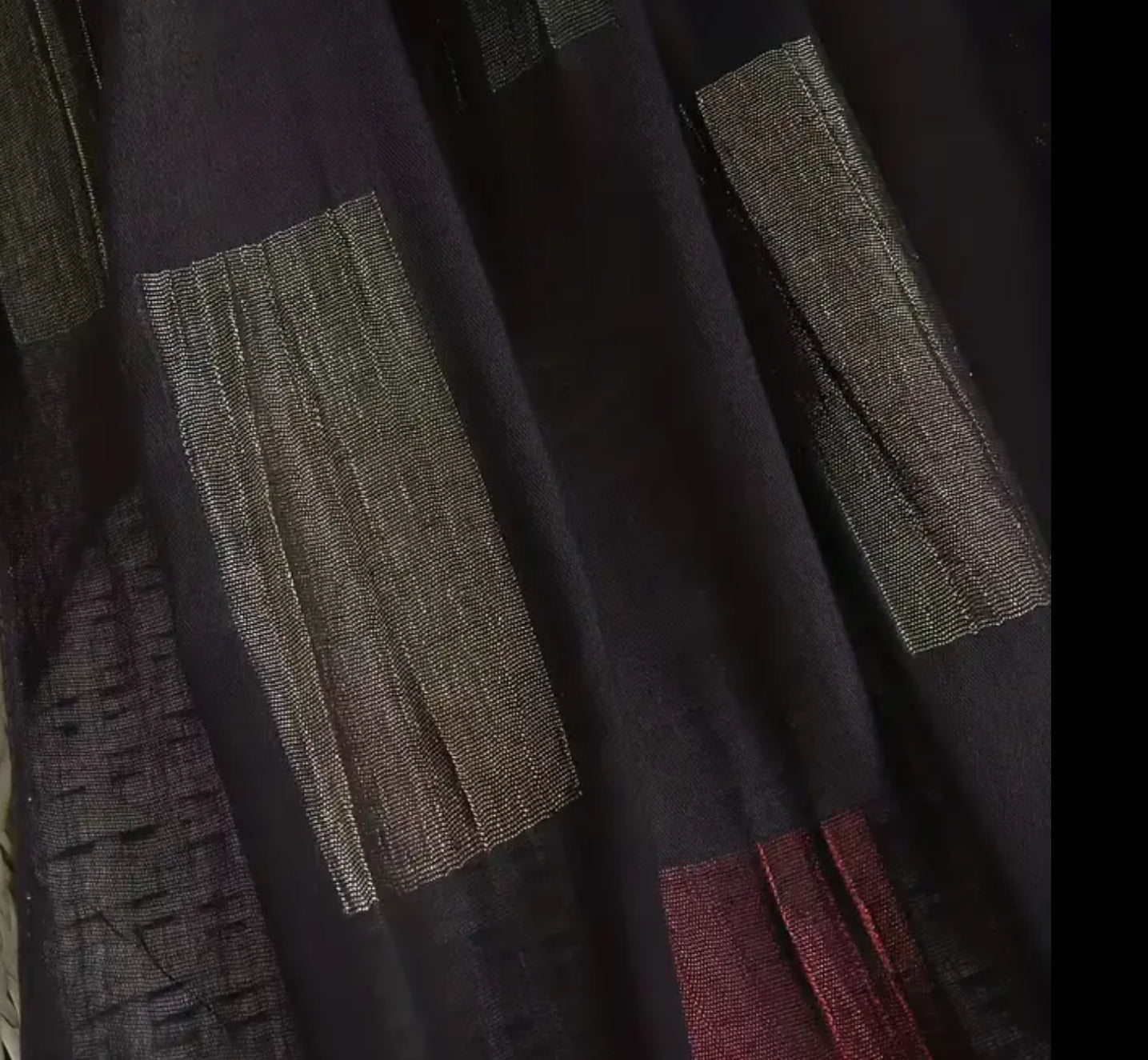 Foulard de soirée noir et rouge
