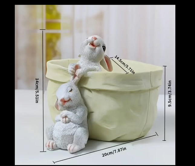 Pot de fleurs en forme de lapin