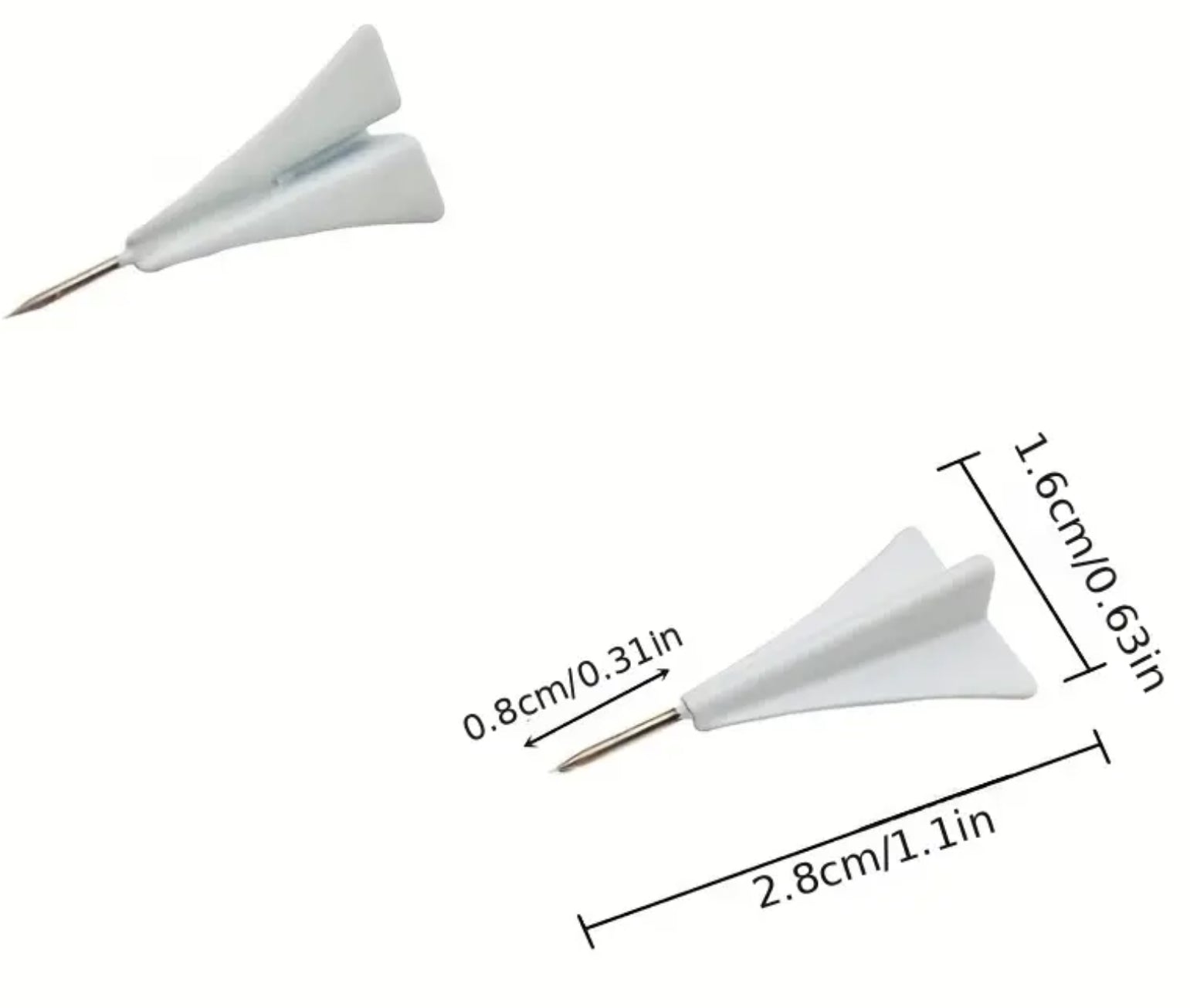 Punaises en liège en forme d'avions en papier