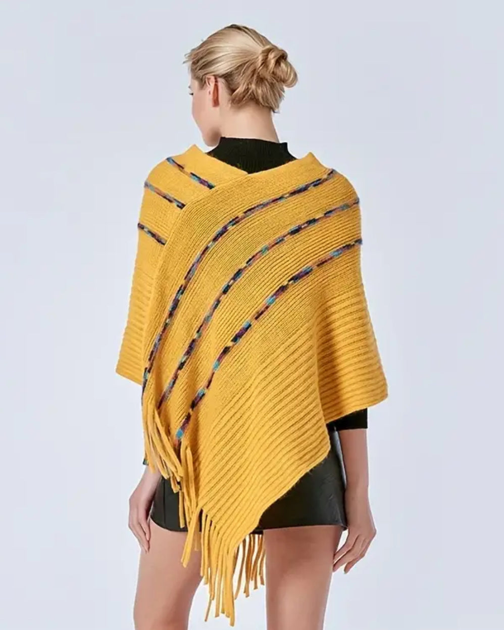 Châle tricoté funky (rouge ou jaune)