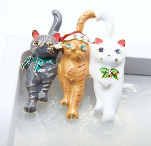 Three Christmas Cats Brooch