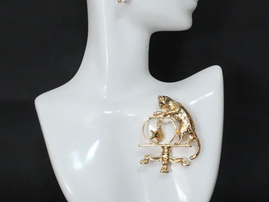 Gold Cat and Fish Bowl Brooch