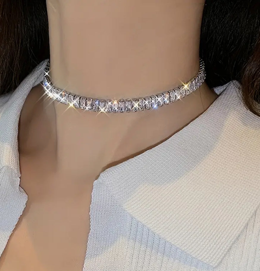 Zirconia crystal necklace choker