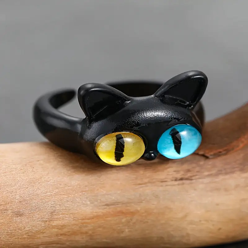 Hop Black Cat Ring