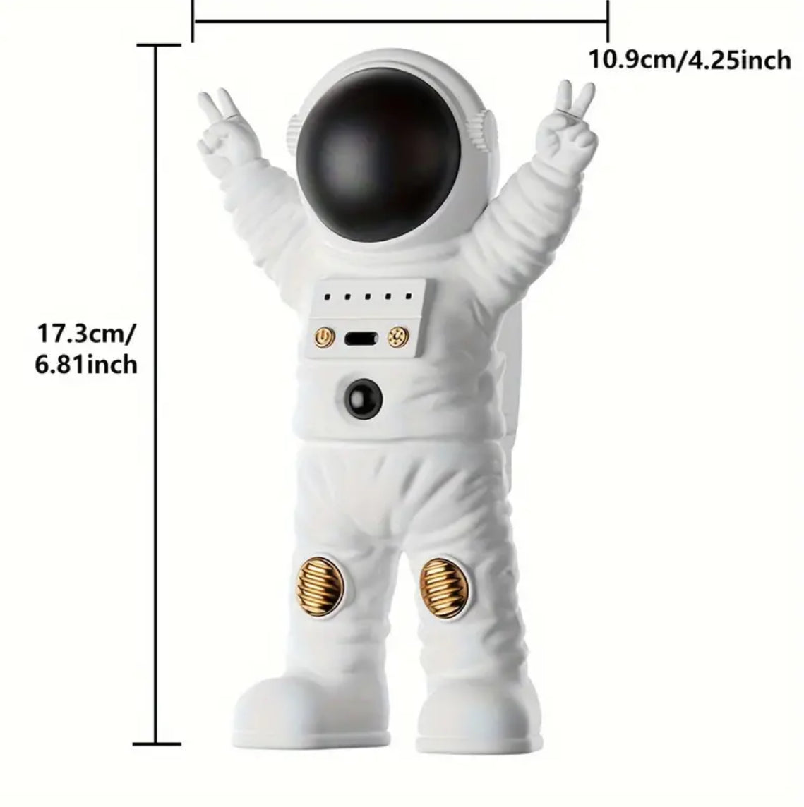 Astronaut aromatherapy diffuser and light