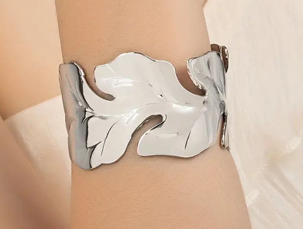 Bracelet jonc feuille plaqué argent