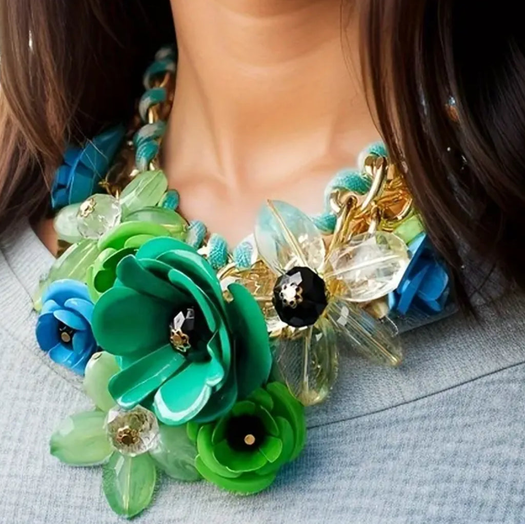 Collier en résine florale bleu et vert