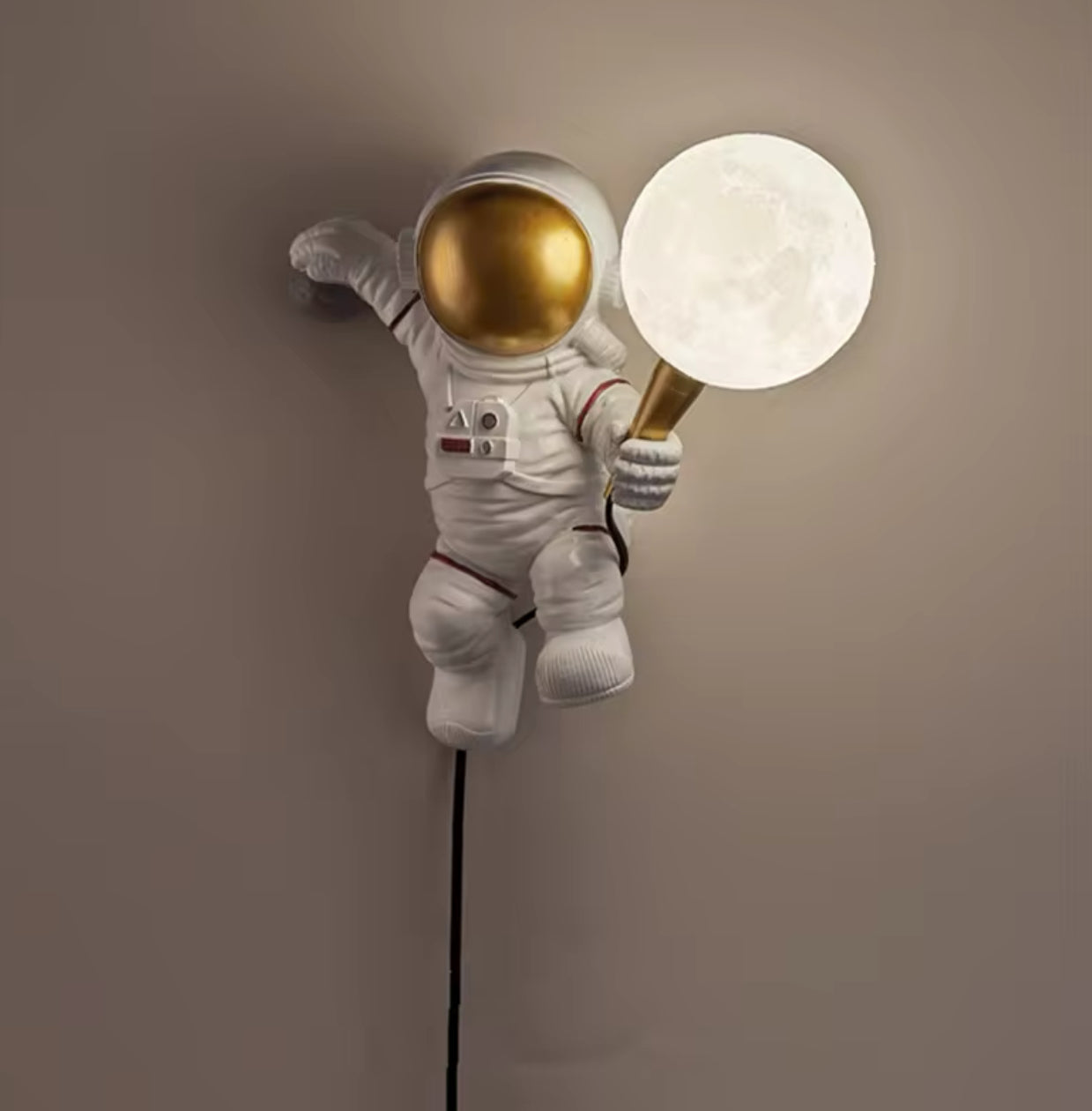 Astronaut wall light