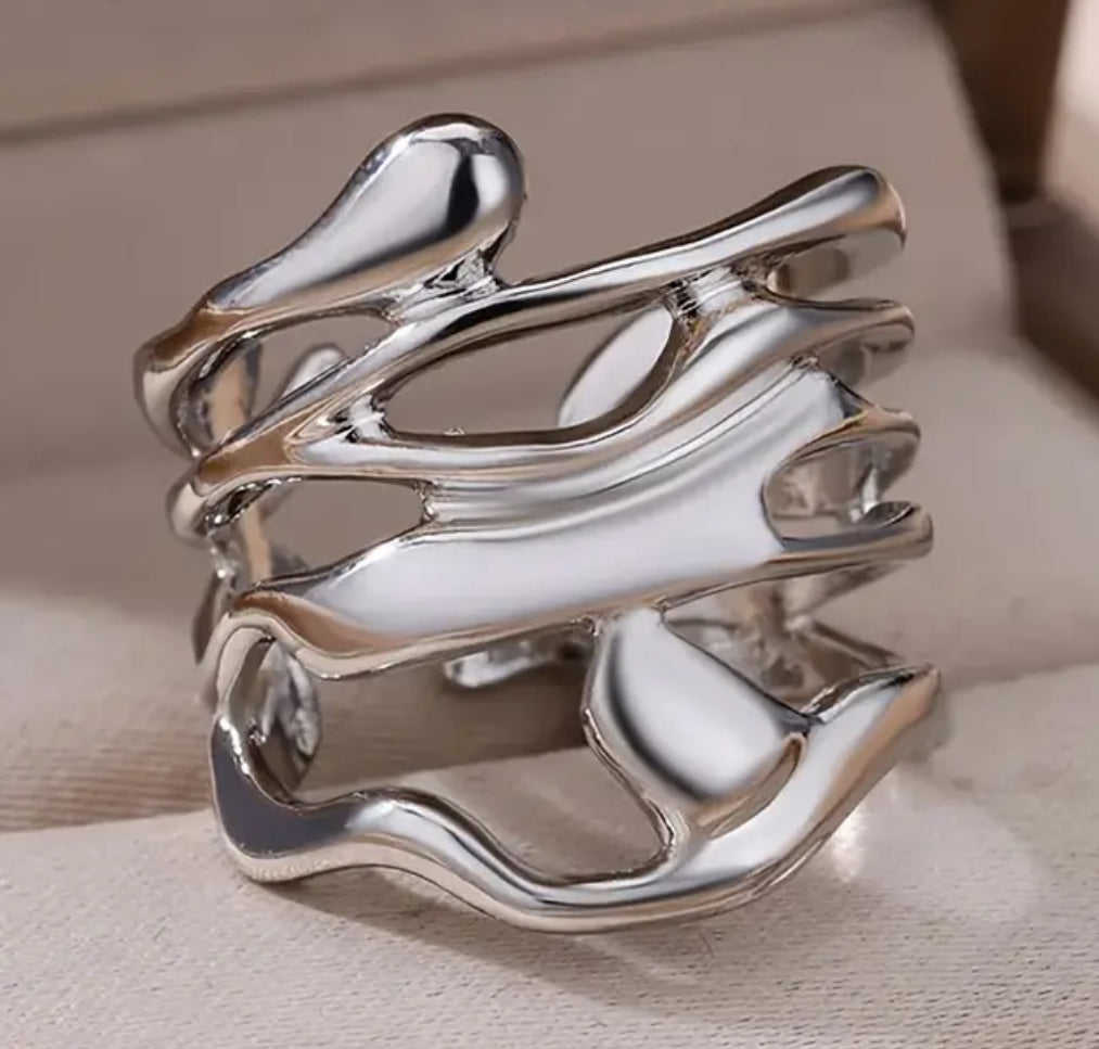 Bague ajustable en plaqué 24 carats avec vagues modernes (or ou argent)