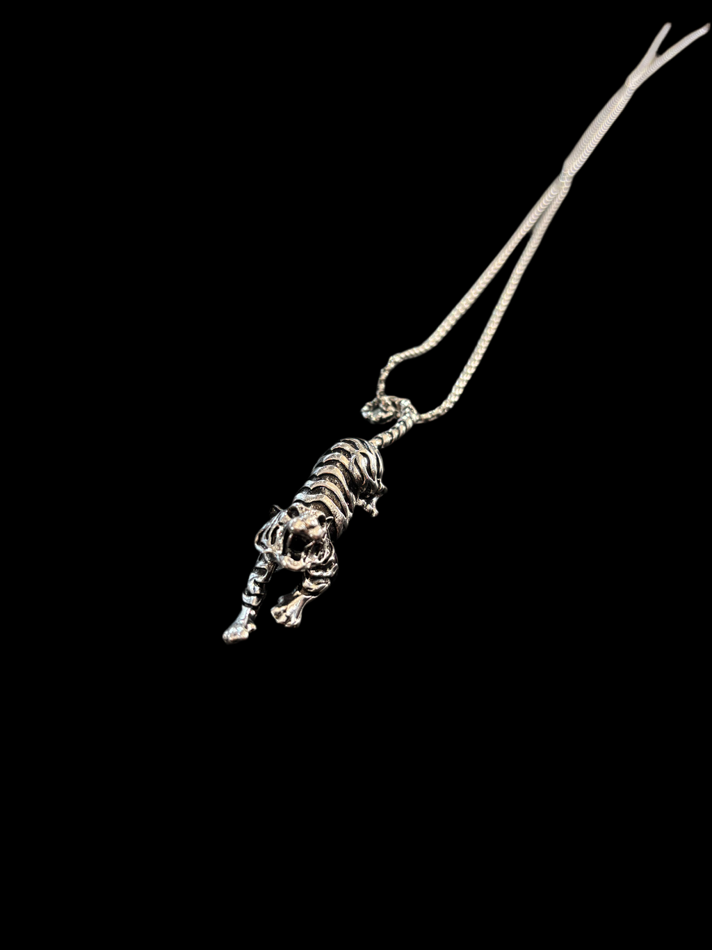 Collier tigre