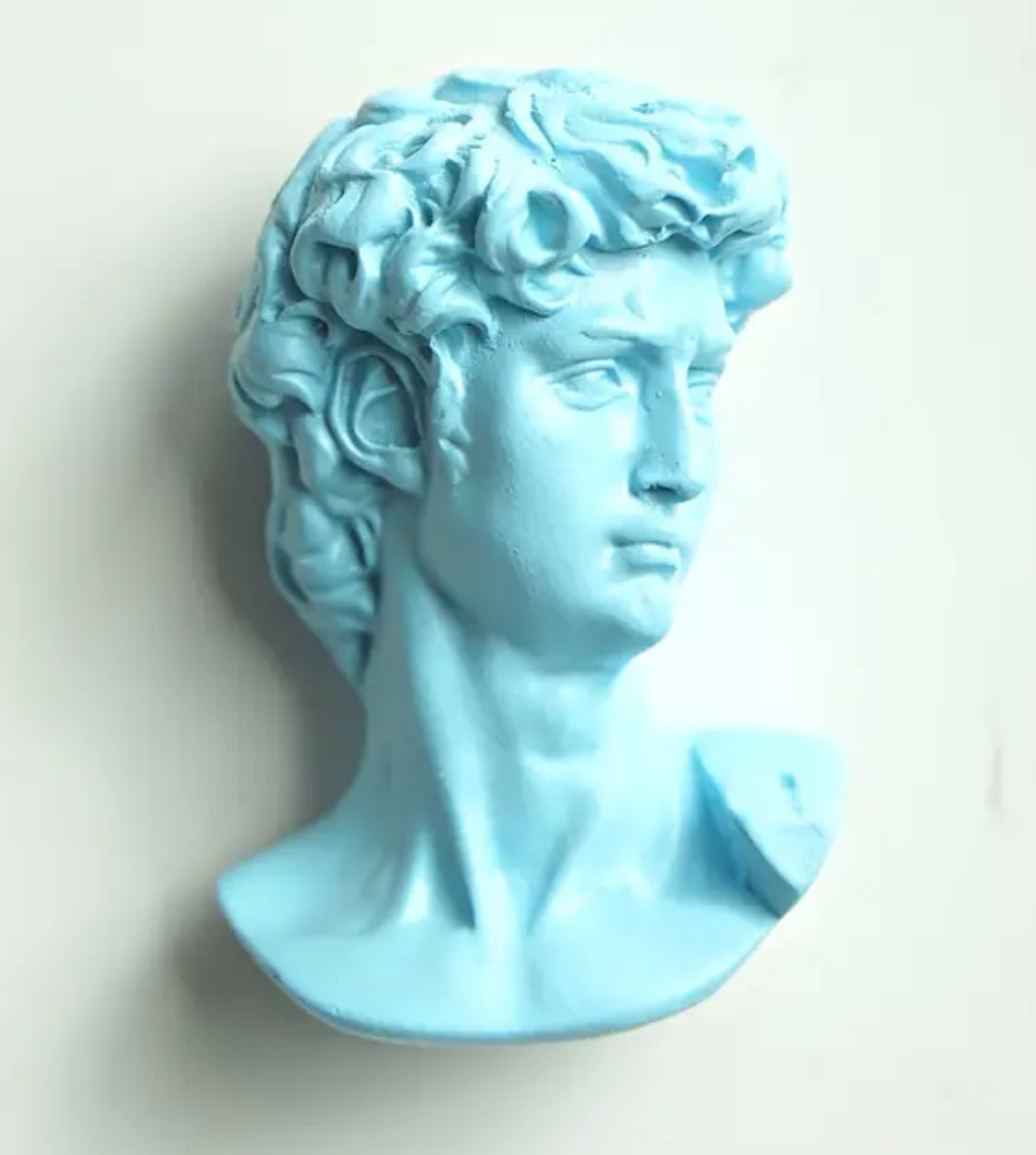 Aimant de réfrigérateur représentant une statue célèbre