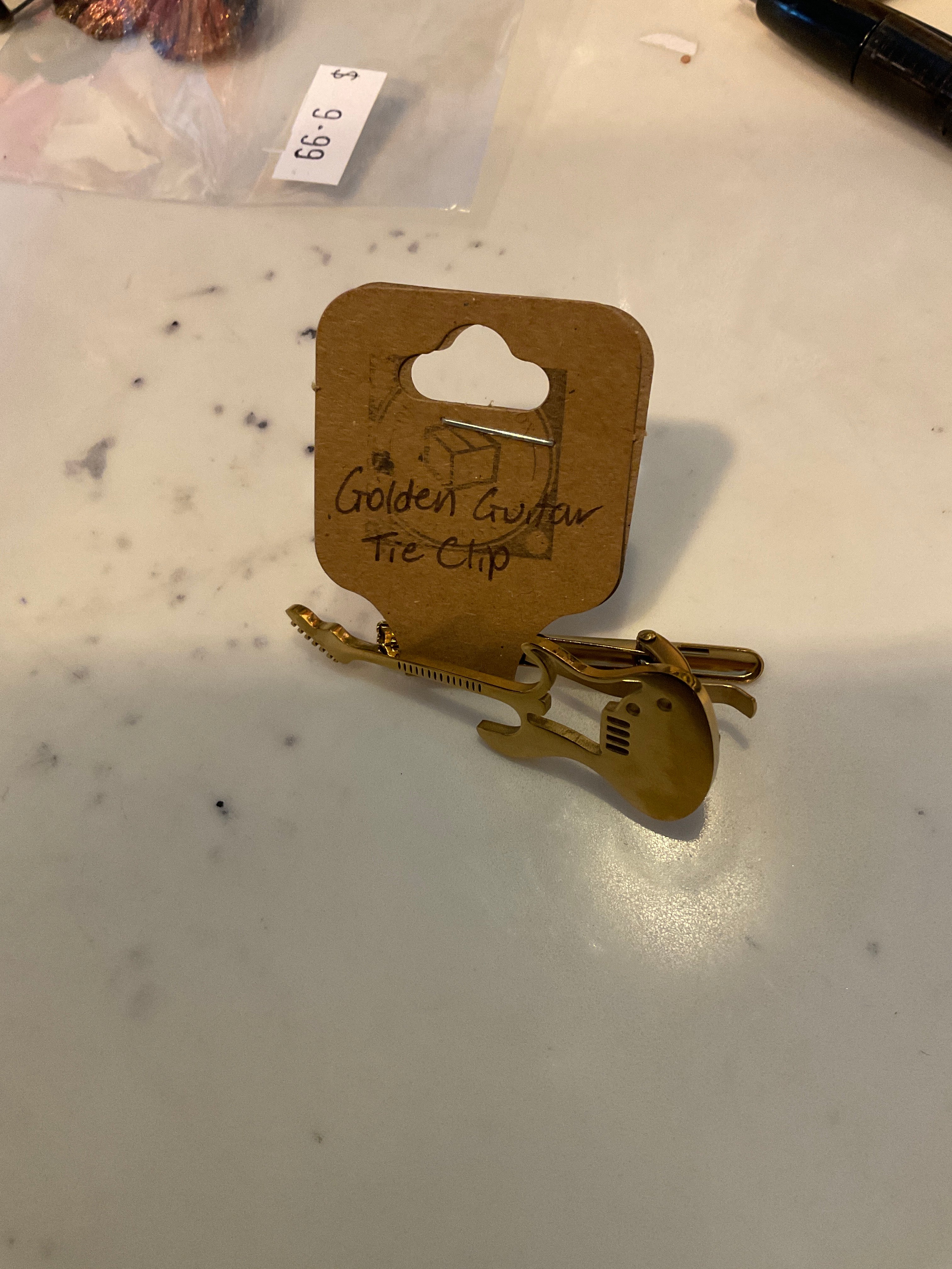 Gold guitar tie clip