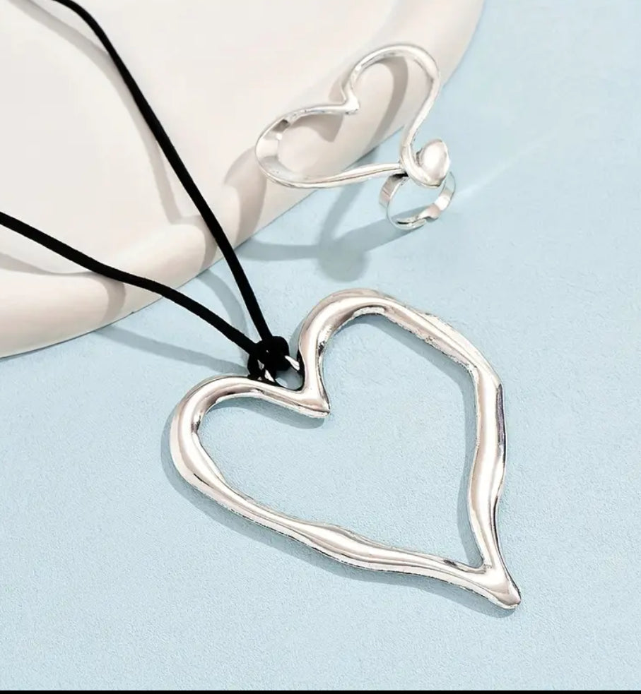 Huge heart necklace and ring set