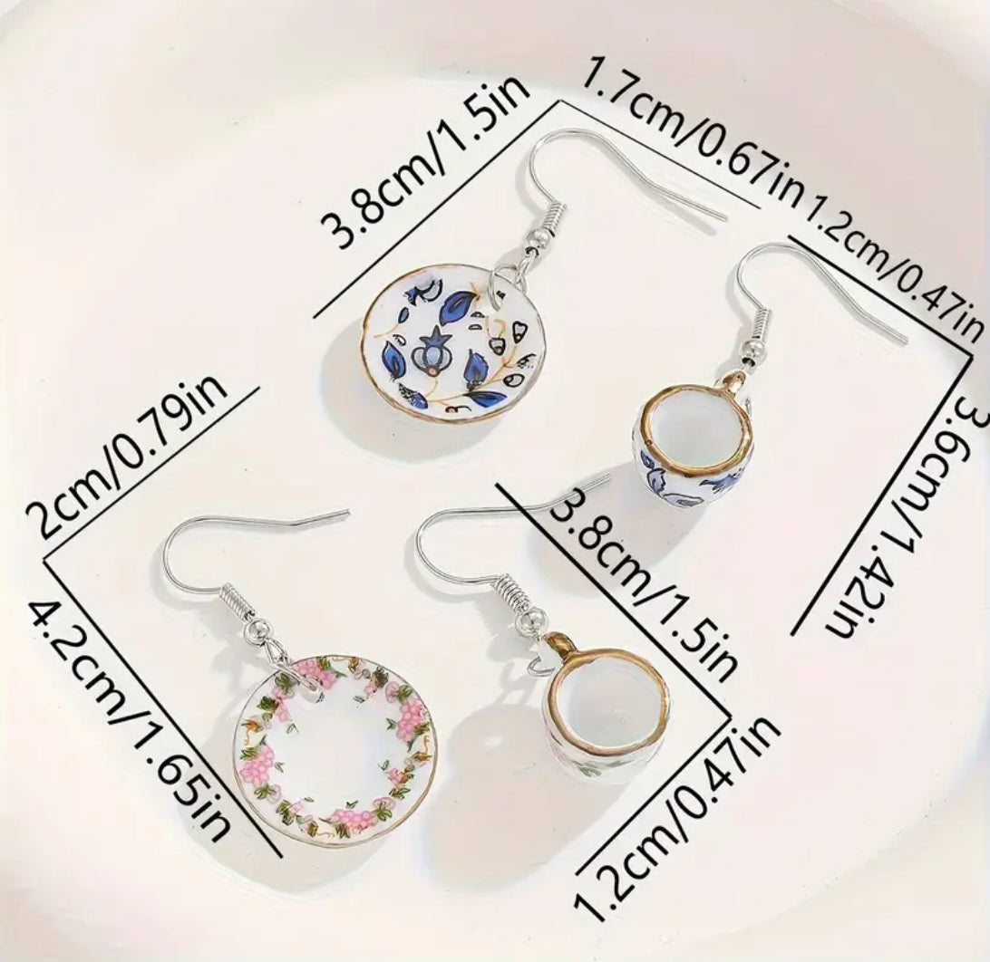 Boucles d'oreilles tasse à thé en céramique bleue