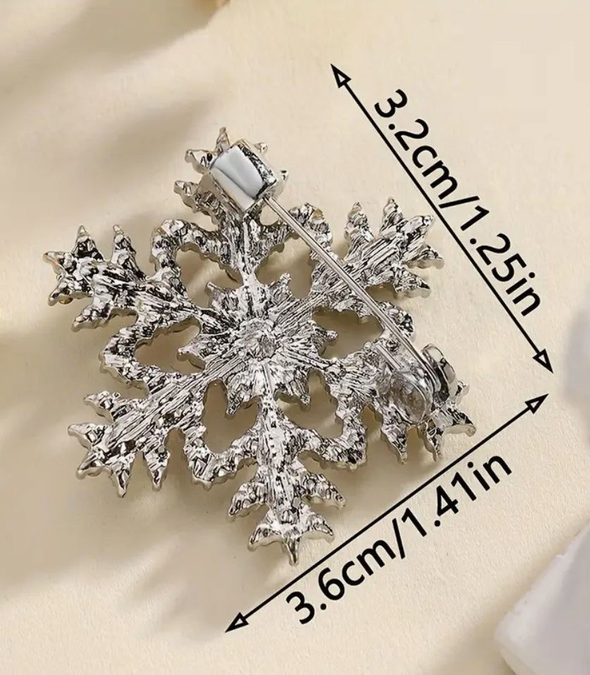 Broche flocon de neige en diamant
