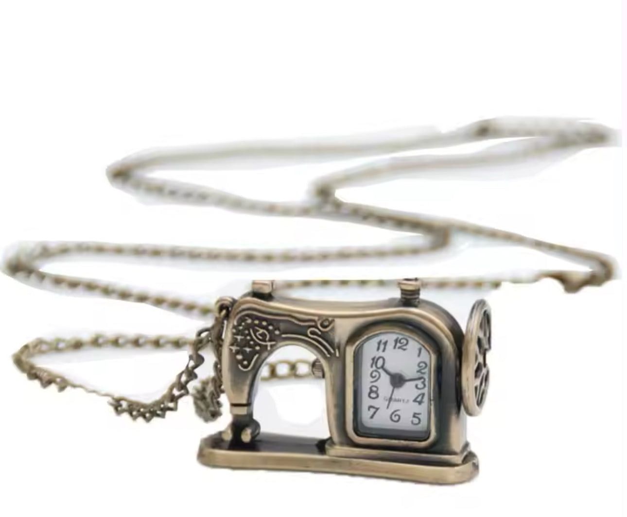 Collier pendentif montre machine à coudre vintage