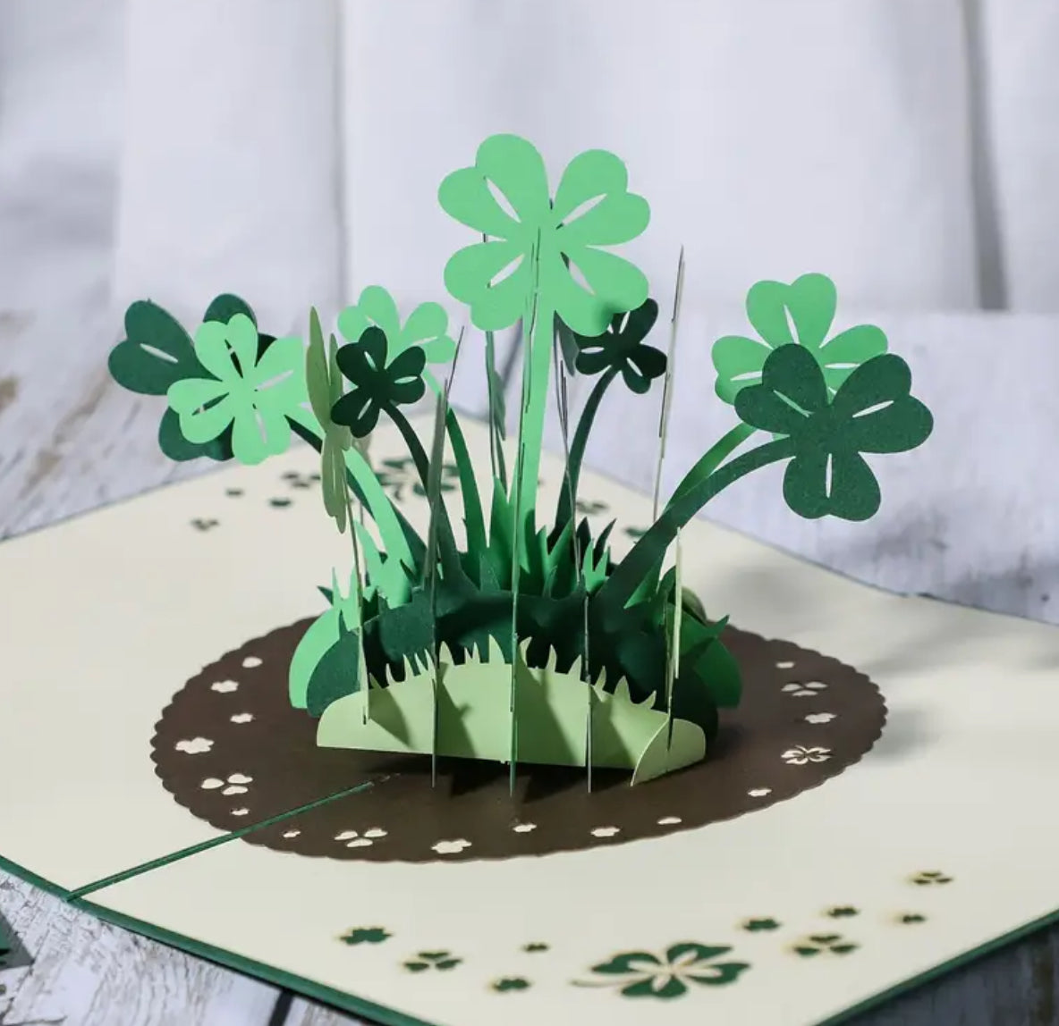 Carte de vœux 3D - Trèfle à quatre feuilles porte-bonheur