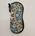 Leaves and flowers glasses case