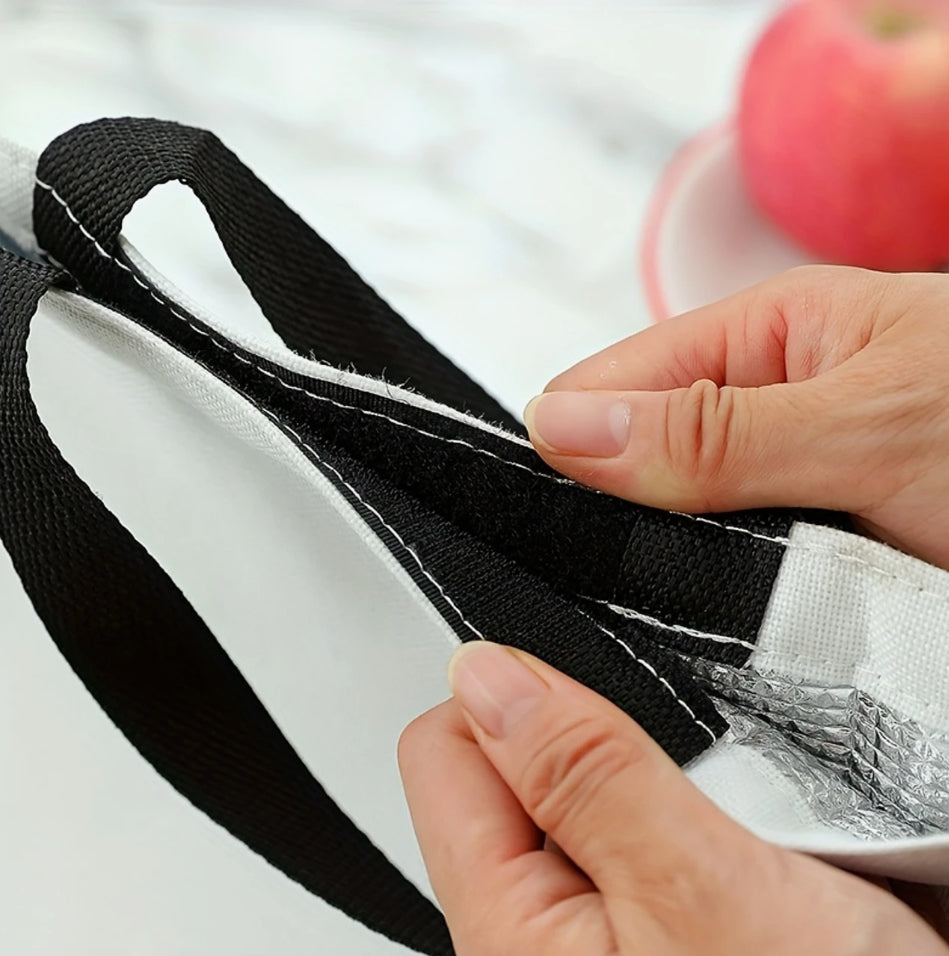 Sac à lunch Black Cat abandonné