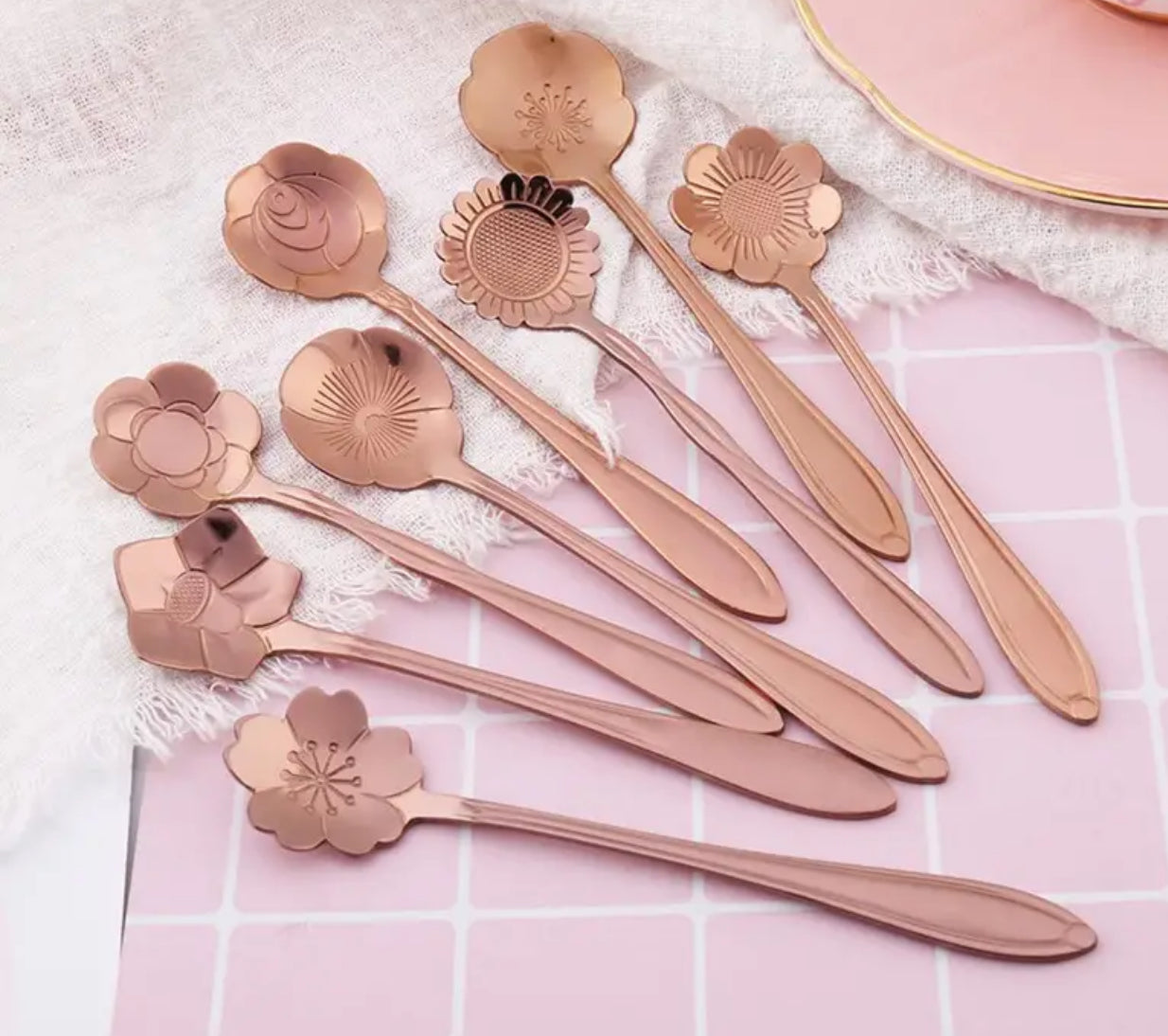 Cuillère à café en forme de fleur en or rose (acier inoxydable)
