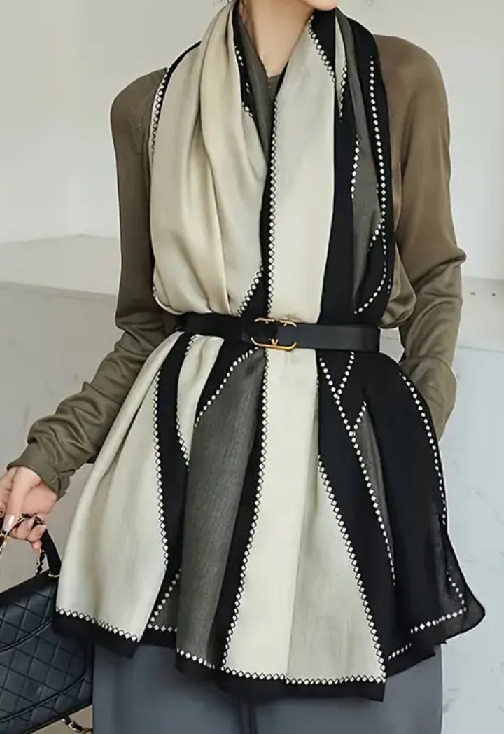 Écharpe beige et noire