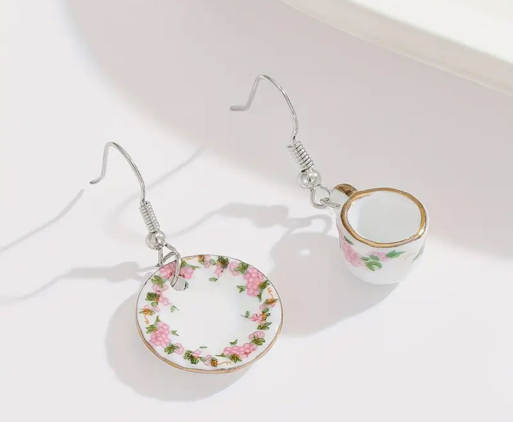 Boucles d'oreilles tasse à thé en céramique rose