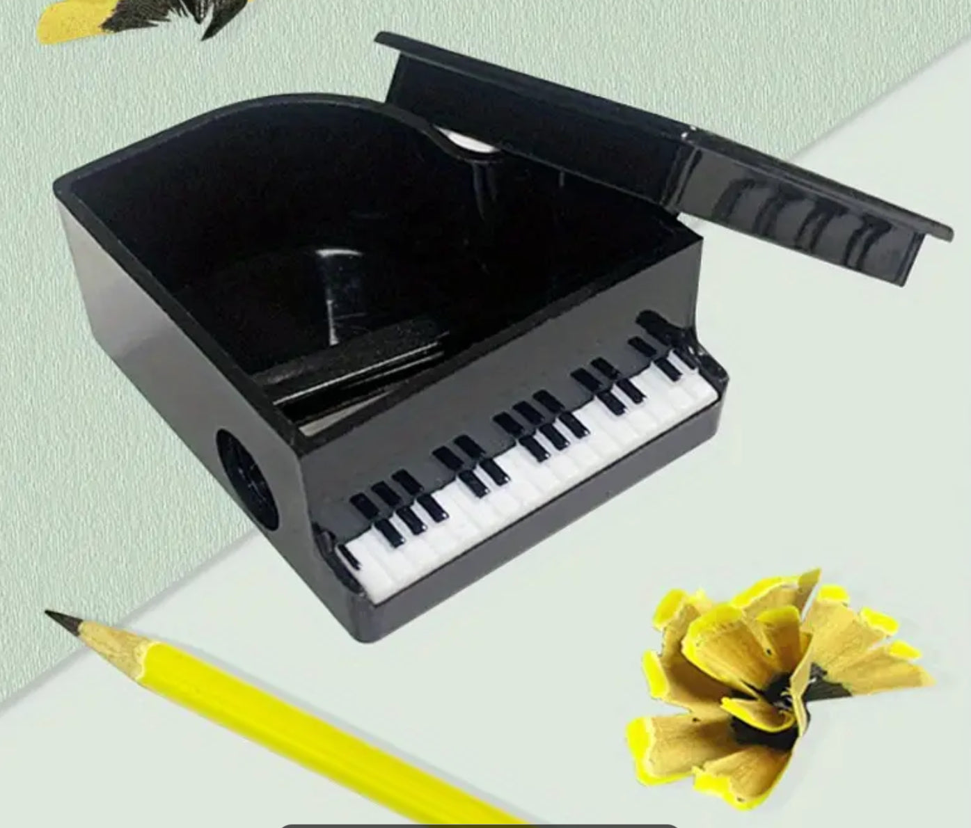Taille-crayon pour piano noir
