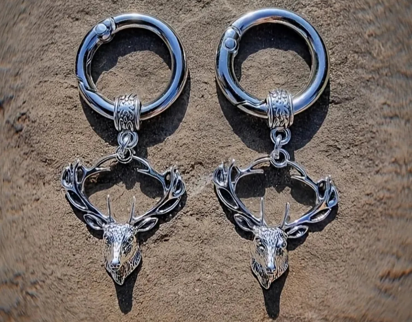 Breloques à clipser pour bottes de cerf