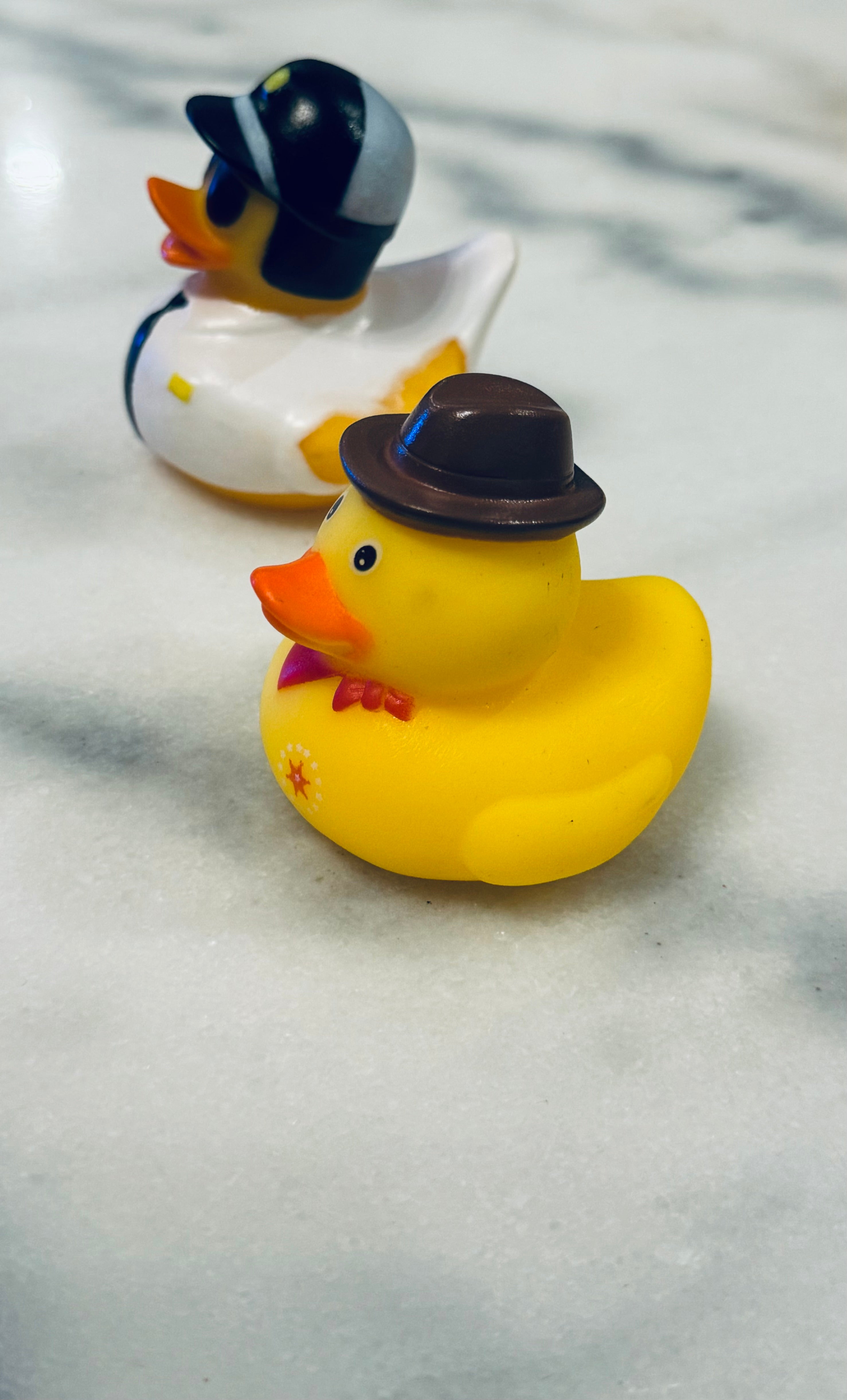 Canard en caoutchouc (police ou gangster)