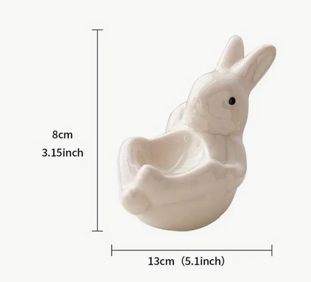 Coquetier en céramique en forme de lapin