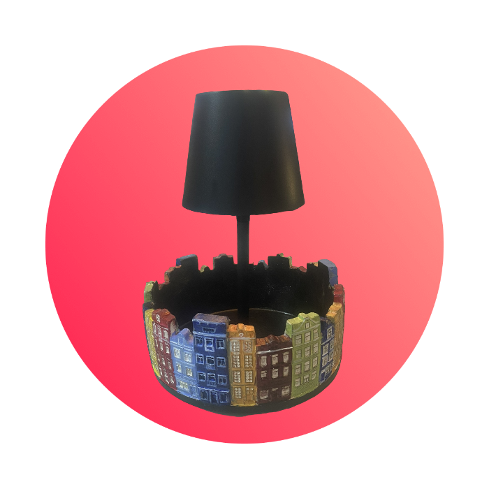 Lampe portable faite à la main représentant les toits d'Amsterdam