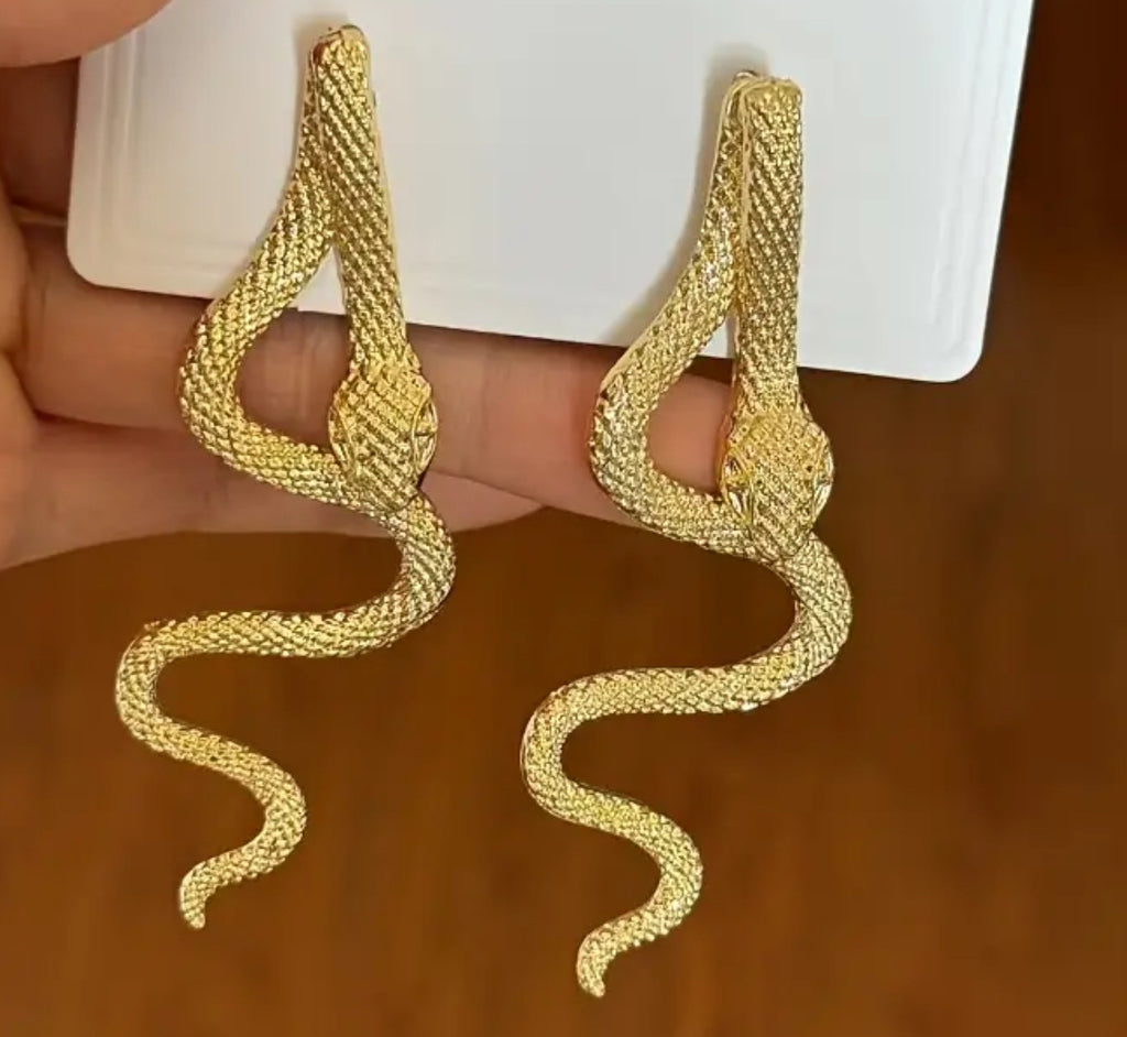 Boucles d'oreilles serpent en or