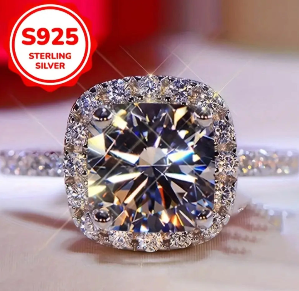 Bague solitaire en argent sterling et zircone