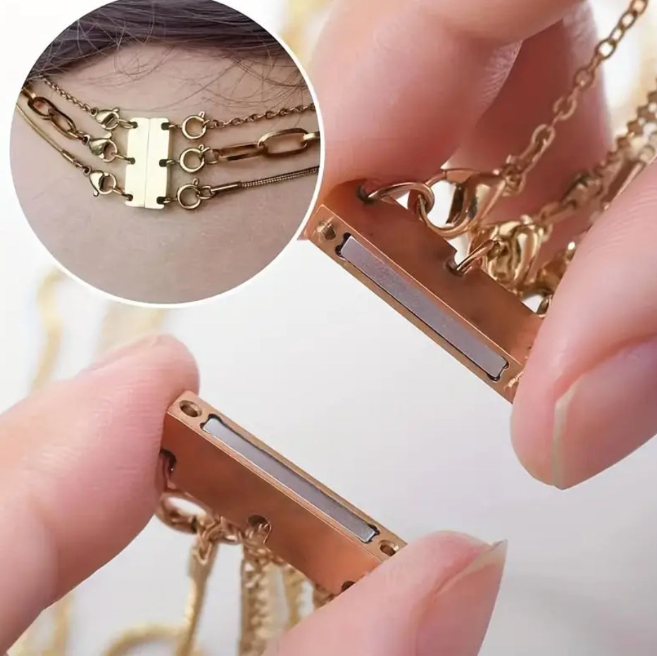 Three- necklace magnetic clasp