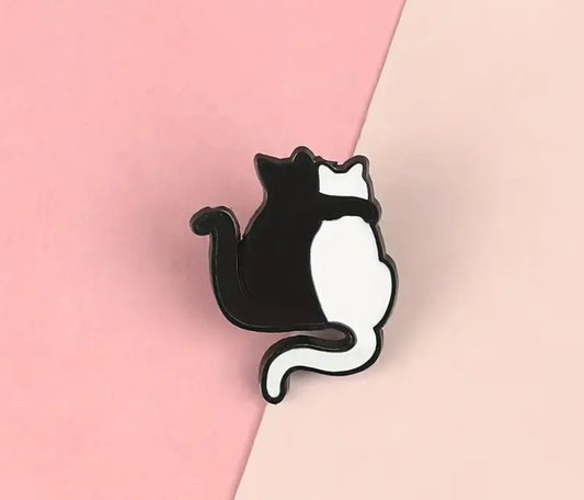 Hugging Cats Brooch