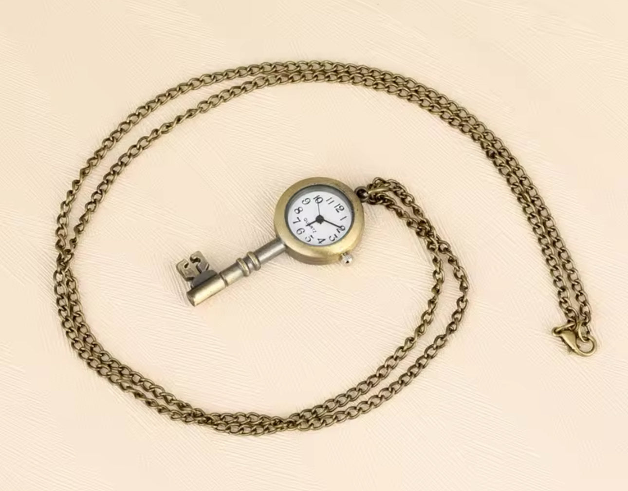 Vintage key watch pendant necklace