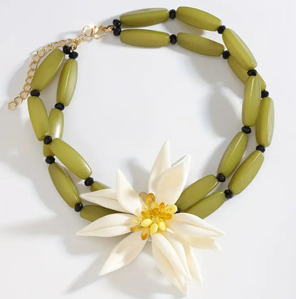 Resin bead Flower necklace