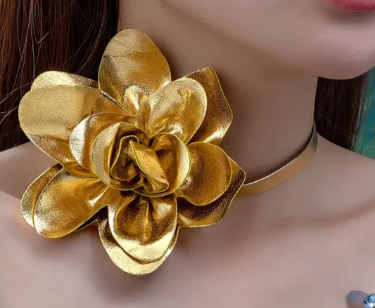 Gold flower vinyl choker