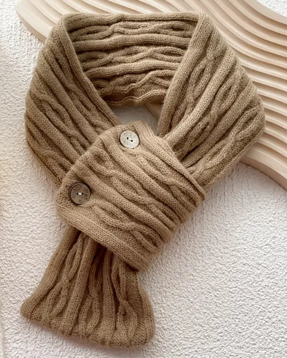Écharpe à boutons en tricot (différentes couleurs)