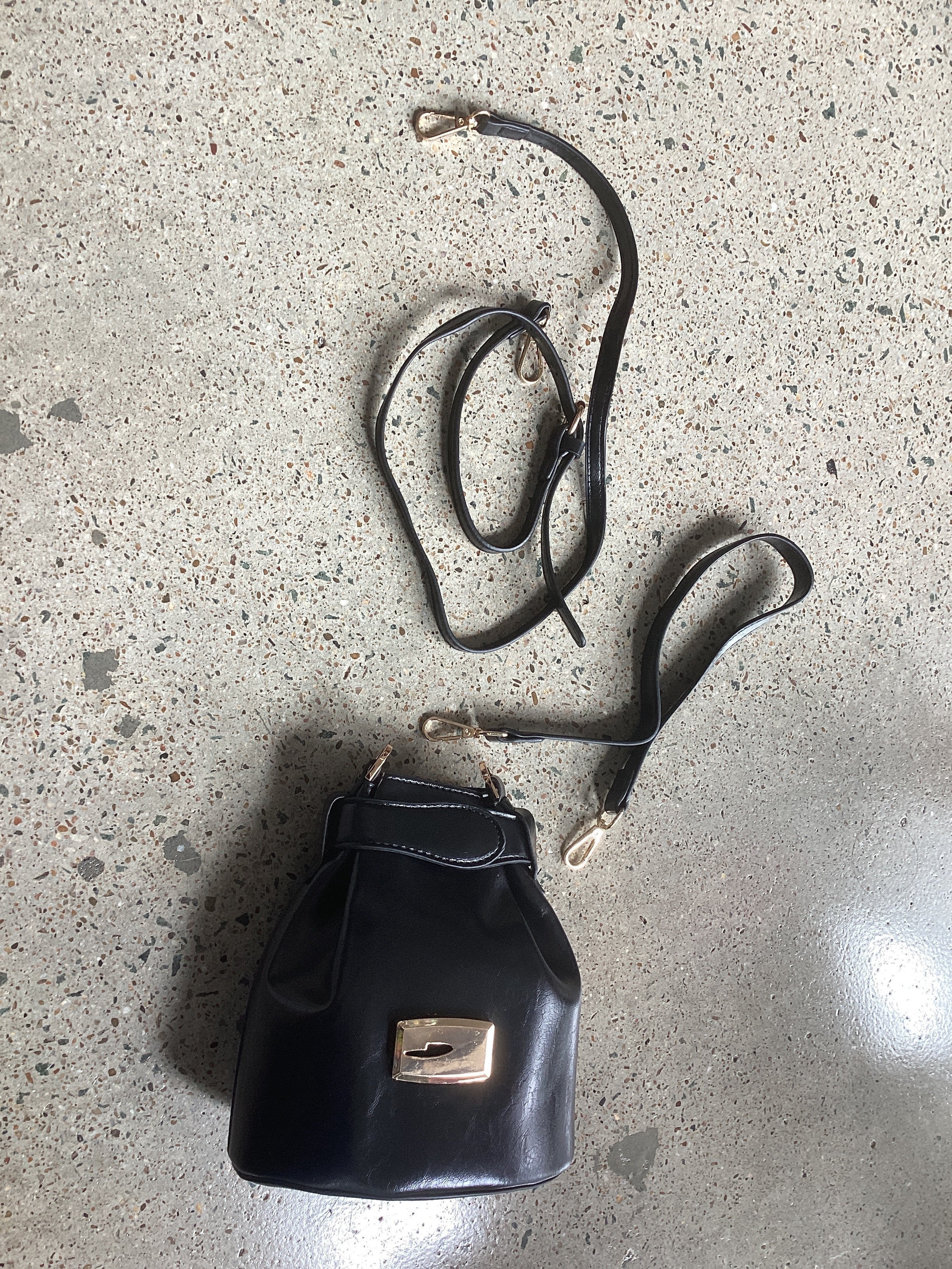 Sac à main seau en cuir
