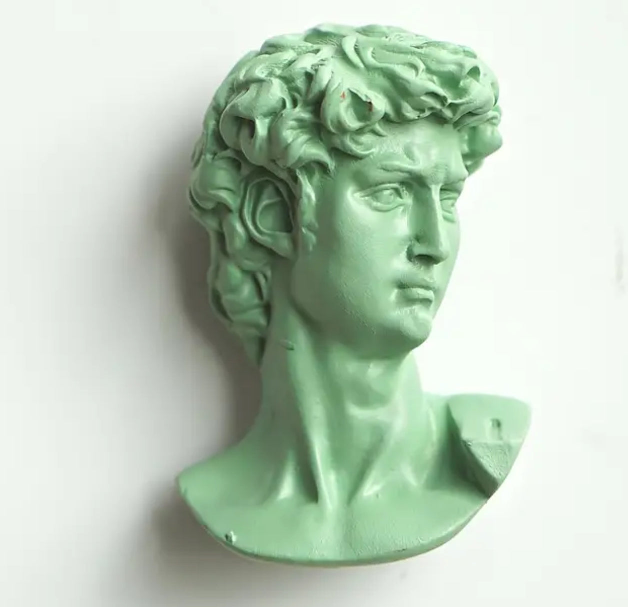 Aimant de réfrigérateur représentant une statue célèbre