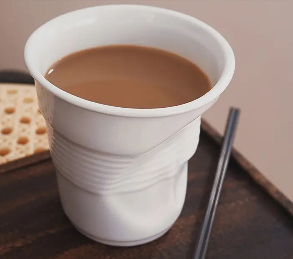 Tasse en céramique froissée 220 ml