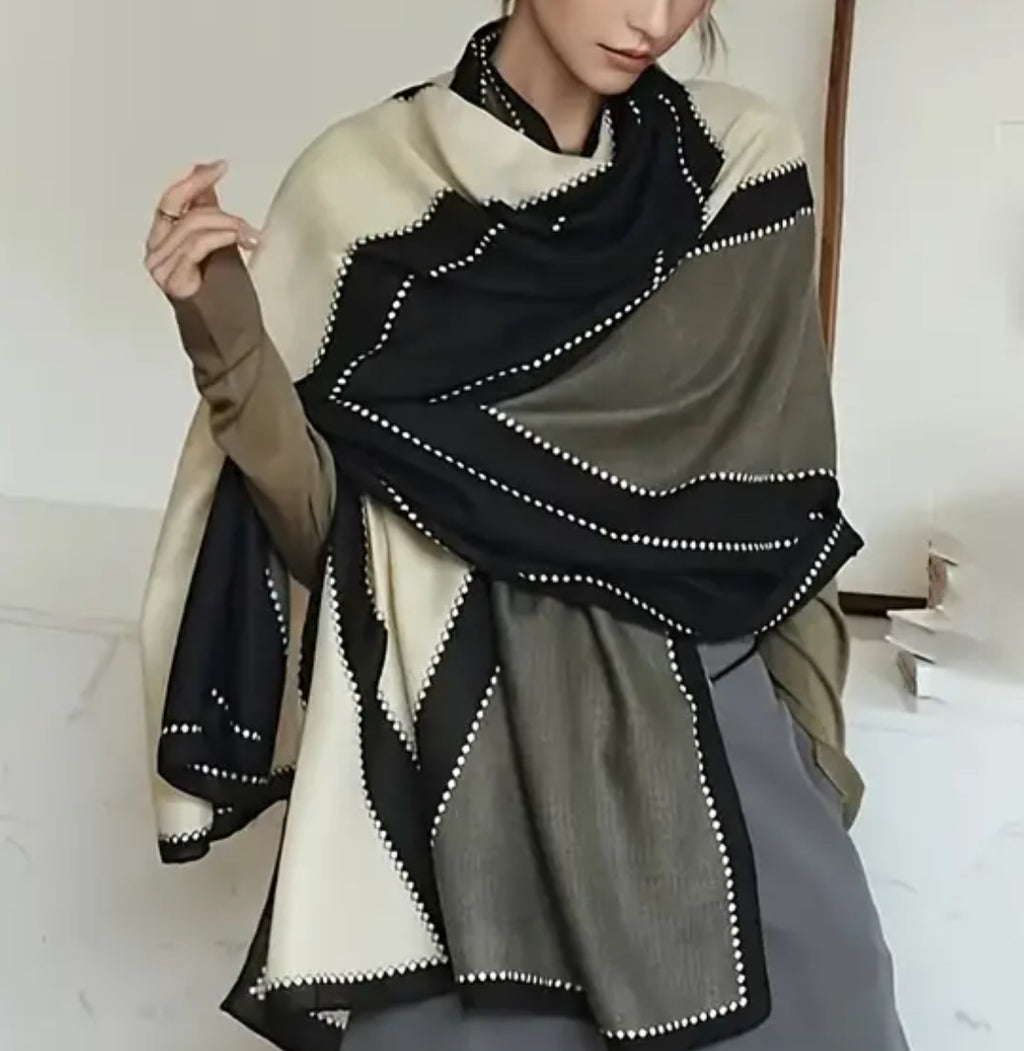 Écharpe beige et noire