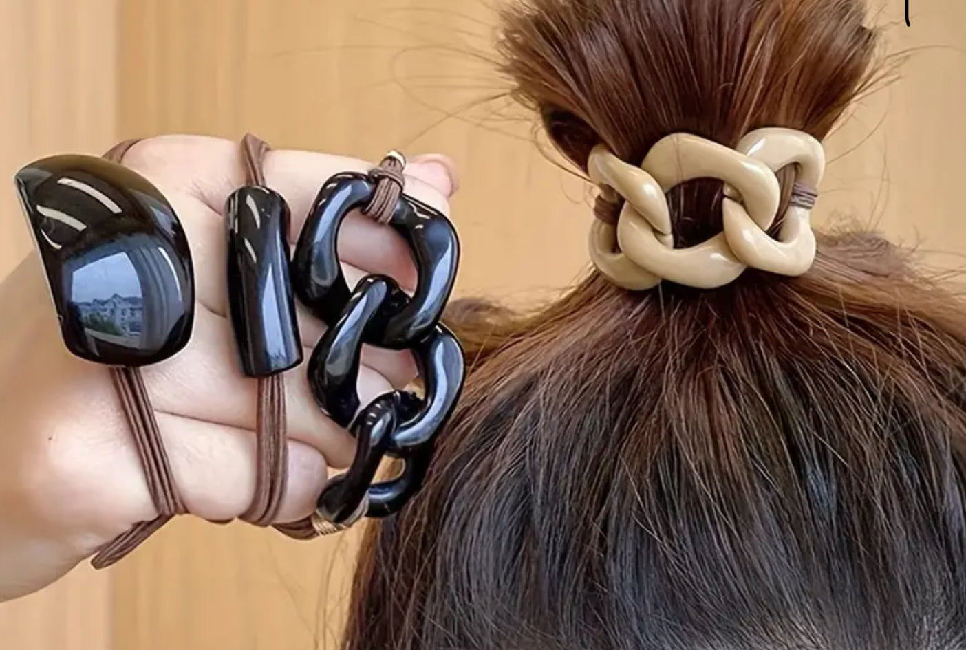 Plastic hair tie