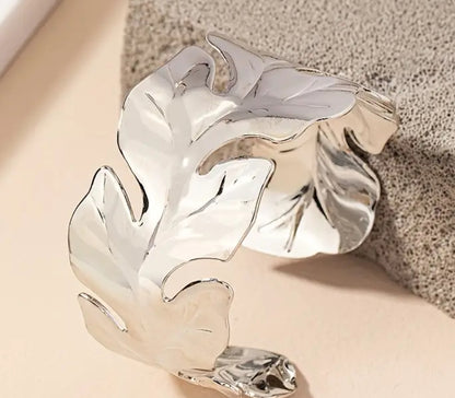 Silver-plated leaf bangle