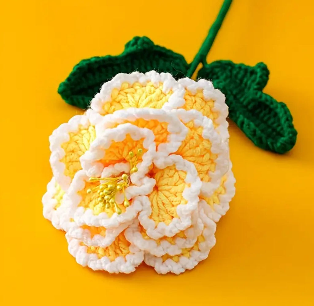 Pivoine jaune au crochet