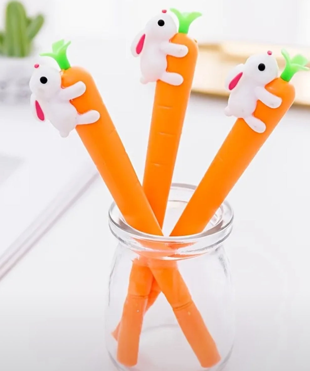 Bunny Hugging Carrot Pen
