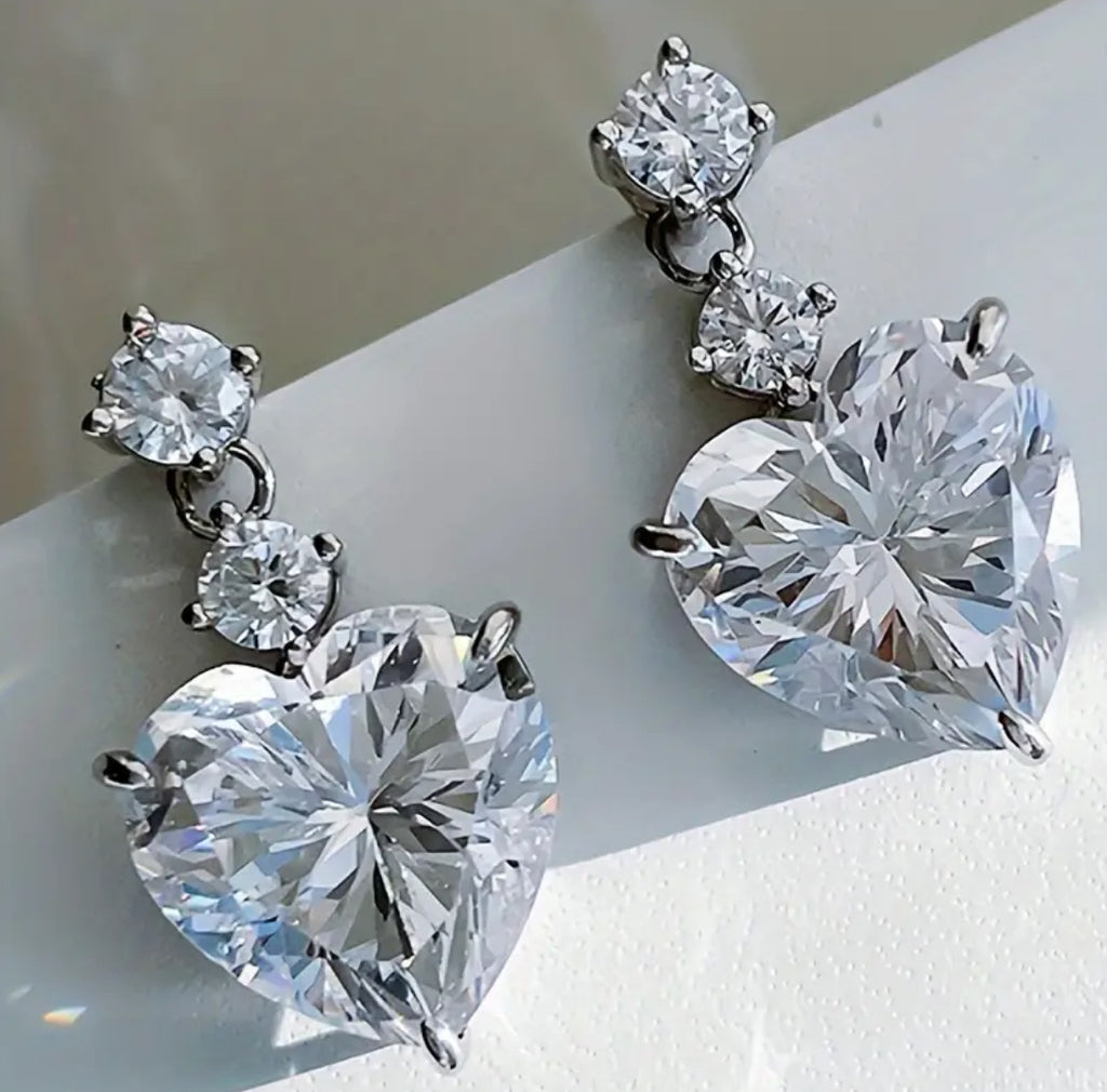 Résultats des boucles d'oreilles en forme de cœur en zircone