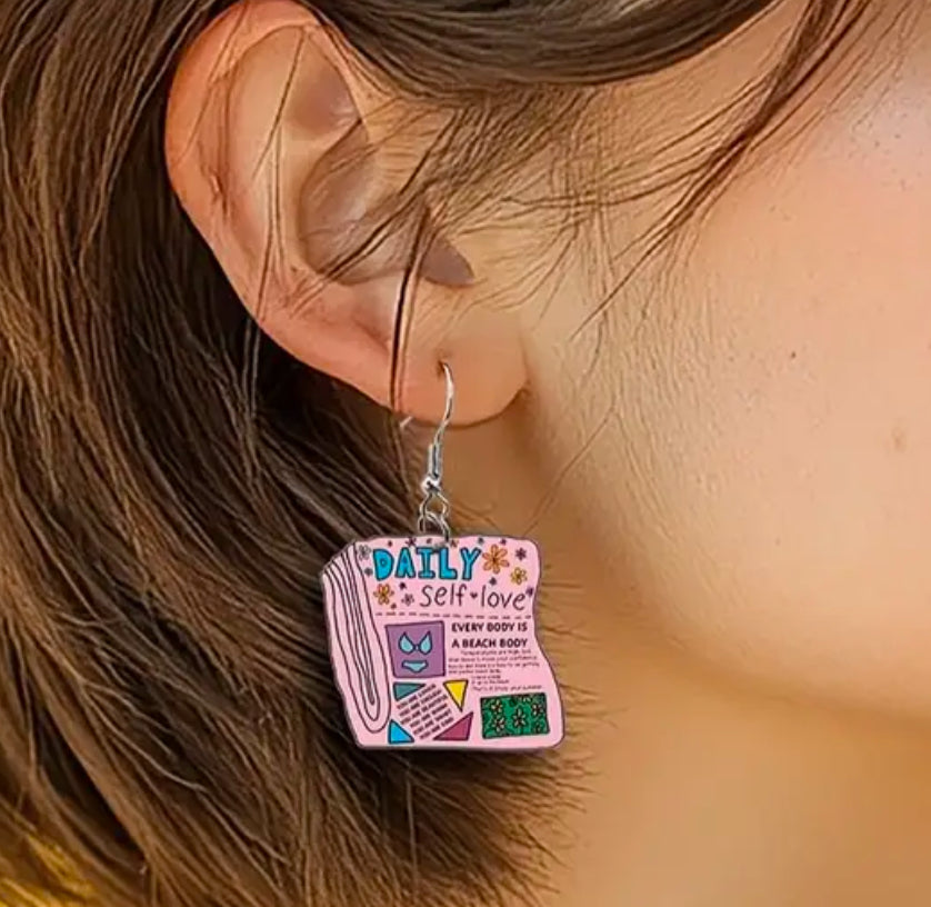 Boucles d'oreilles d'amour-propre quotidiennes