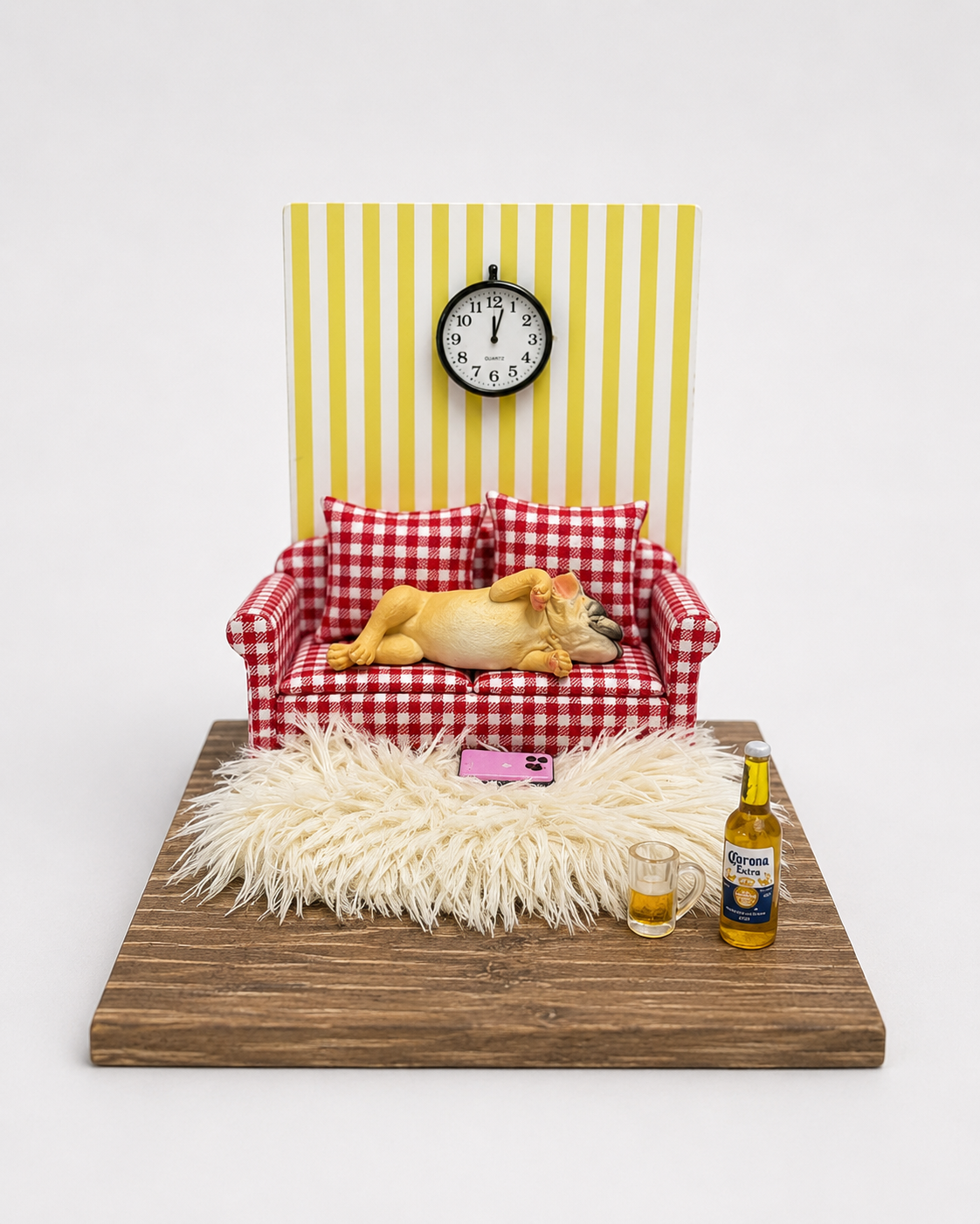 Lazy Sunday Miniature Scene – Art & Craft Café Example Creation